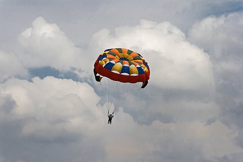 Paragliding over Pachmarhi